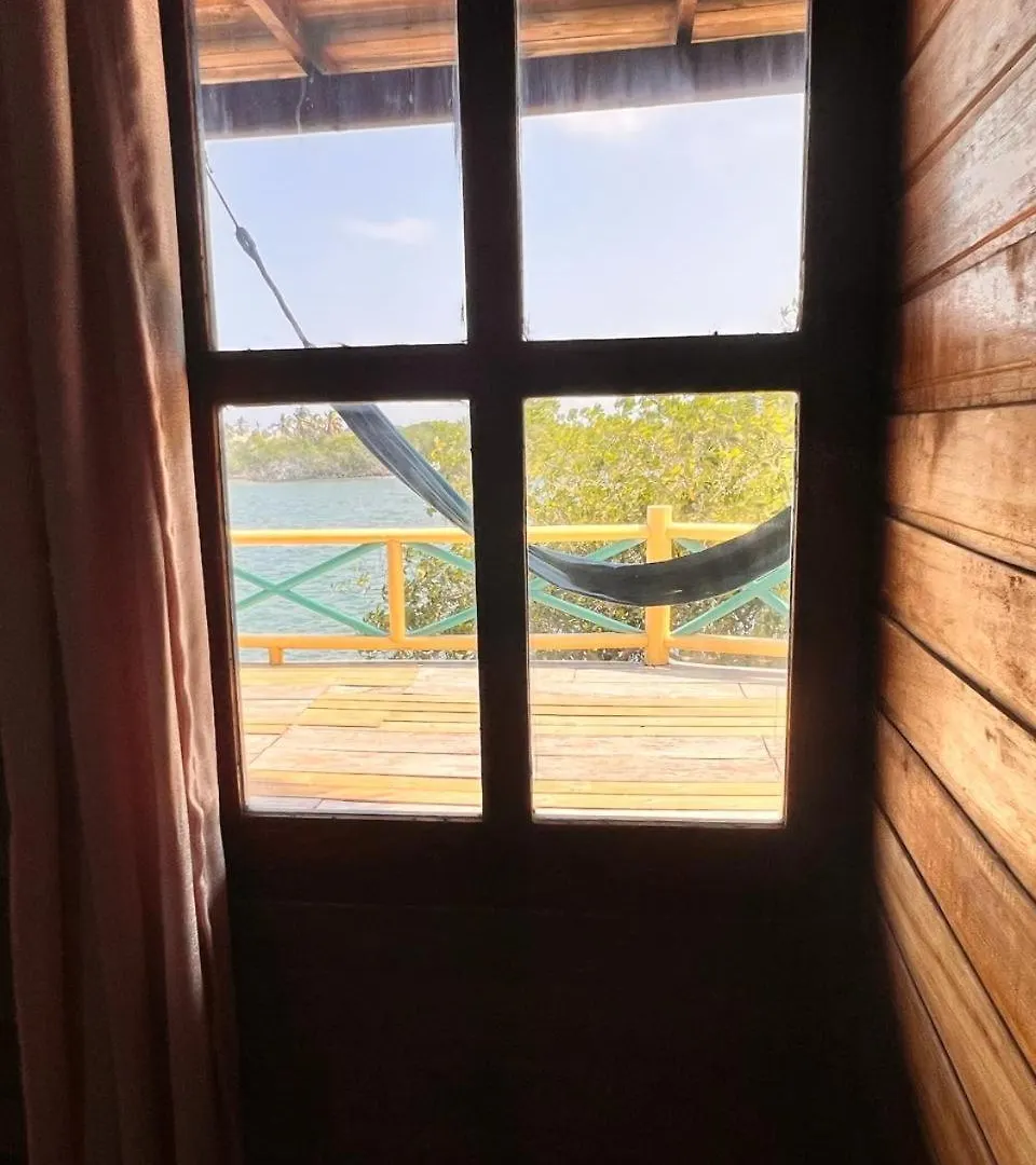 El Arca Hotel Tintipan Island Guest house
